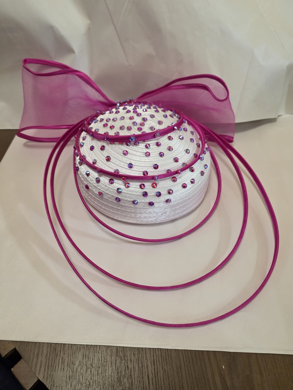 Pink Embellished White Pillbox Hat with Bow And Rhinestones